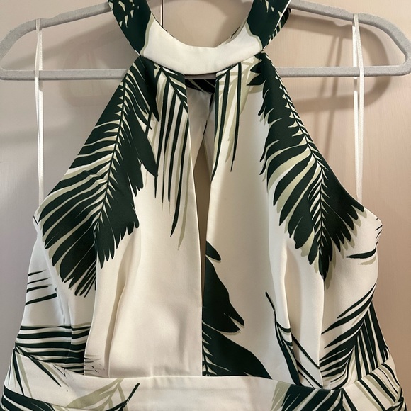 C/MEO Collective Witness Fit & Flare Palm Leaf Print Halter Cut Out Dress Sz L - Picture 5 of 7
